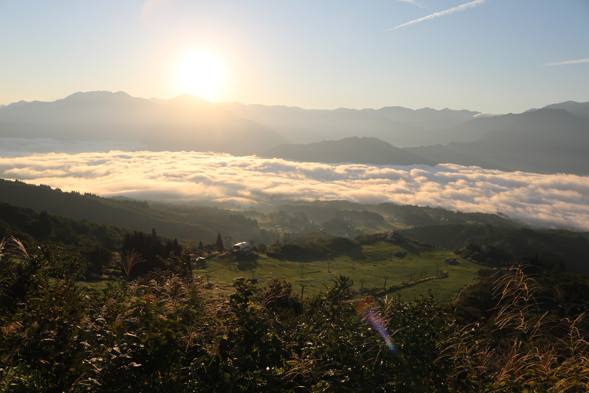 ご来光、魚沼スカイラインから